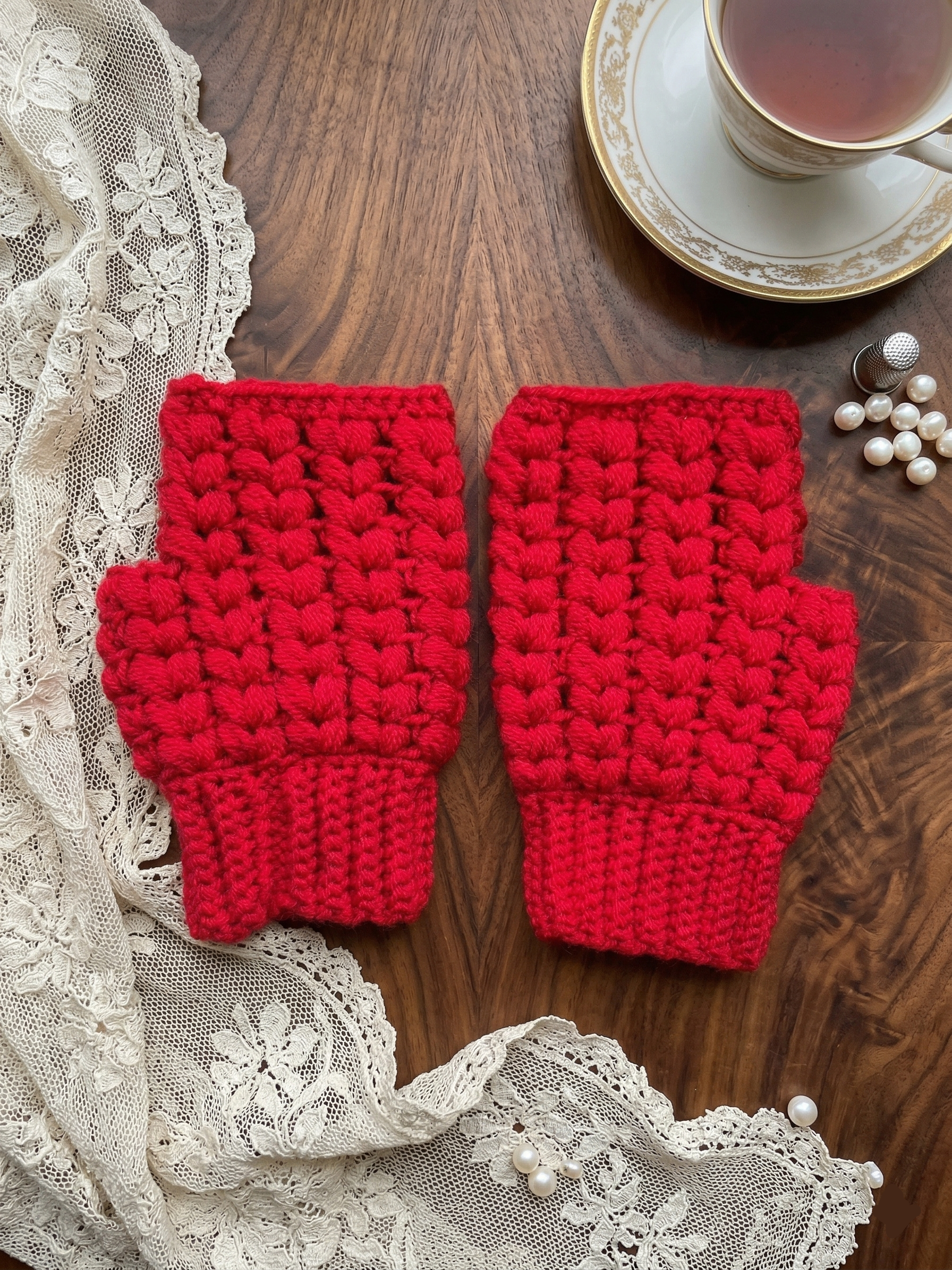 Gloves | Red